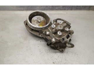 Vstřikovací lišta 0438121011, 026133353   Audi 80 90 B3     