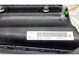Подушка безопасности водителя 73910YV010   Citroen C1