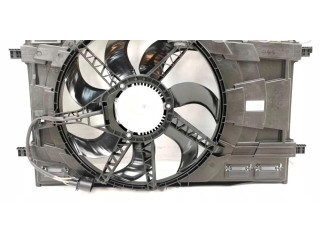 Вентилятор радиатора     5WA121203L    Volkswagen Golf VIII 