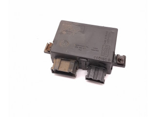 Комплект блоков управления 030906032CE, 0261207184   Volkswagen Polo III 6N 6N2 6NF