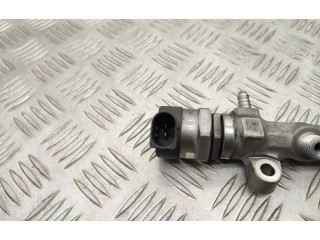 Vstřikovač 0445110471, 04L130277AE   Skoda Octavia Mk3 (5E)     