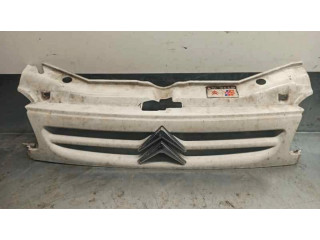 Передняя решётка Citroen Berlingo 1996-2002 года 9635604880      