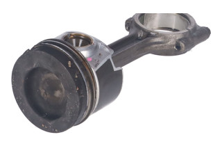 Поршень Шатун  04L107065A  Volkswagen PASSAT B8  