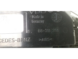 Přístrojová deska  Mercedes-Benz E W211 2007 A2115404548, 110080363008  