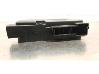 Блок предохранителей  8V0937548   Audi RS3    