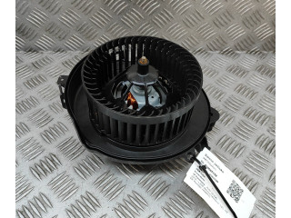 Вентилятор печки    5WC819015A, T72368C   Audi Q2 -