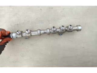 Vstřikovací lišta 55573331, 852196   Opel Meriva B     