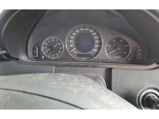 Přístrojová deska  Mercedes-Benz CLK A209 C209 1950   