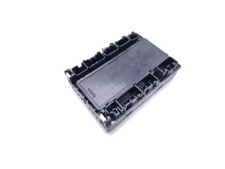 Блок предохранителей S05050216E7   Lexus RX 330 - 350 - 400H    
