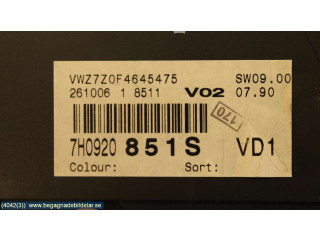 Přístrojová deska  Volkswagen Transporter - Caravelle T5 2007 7H0920851SX, 7H0920851S  