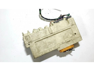 Блок предохранителей  ga8b67100g, ga8b-67-100g   Mazda 626    