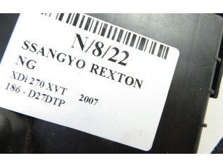 Ящик предохранителей (комплект)         SsangYong Rexton 