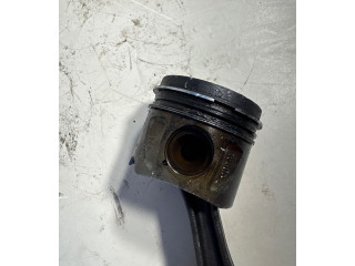 Píst 8340F   Mercedes-Benz ML W164    642.940 