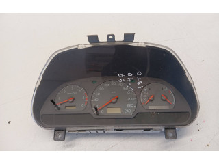 Přístrojová deska  Volvo S40, V40 1999 0P0200021, 431431B  
