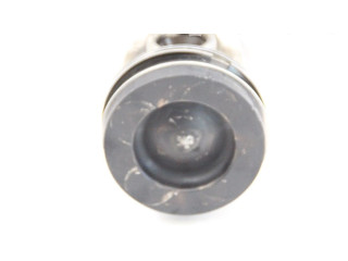 Píst 03L107065J, 03L107065J   Skoda Octavia Mk2 (1Z)    CAYC 