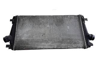 Интеркулер  13267647   Chevrolet Orlando 