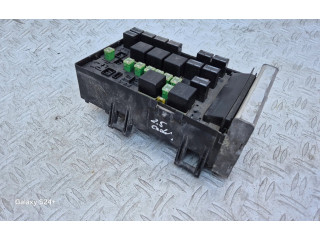   Pojistková skříňka 04869001AJ   Chrysler Voyager 2002