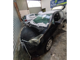 Pojistková skříňka Řídící jednotka BSM 892200D121   Toyota Yaris 2015