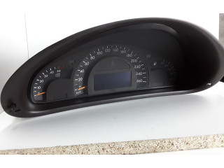 Přístrojová deska  Mercedes-Benz C W203 2003 110008896043, A2035403411  