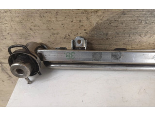 Топливная рампа 06A133681   Audi TT Mk1  