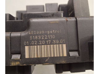   Pojistková skříňka 9452993, 518322110   Volvo S80 2001