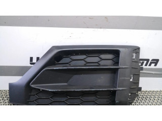 Нижняя решётка (из трех частей) Audi Q2 -  81A807151A      