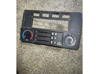 Блок управления климат-контролем 1385953   BMW 3 E30