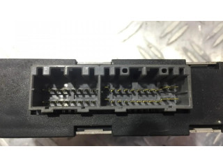 Блок управления mr238029   Mitsubishi Carisma