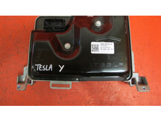Блок комфорта 158399103C   Tesla Model Y   