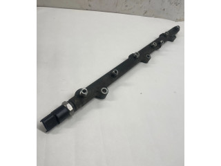 Vstřikovací lišta 0445216002, 010050   BMW 5 E39     