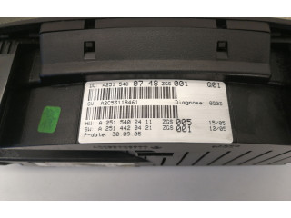 Přístrojová deska  Mercedes-Benz ML W164 2006 A2515400748, A2515402411  