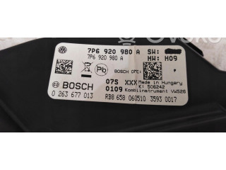 Přístrojová deska  Volkswagen Touareg II 2010 7P6920980A  