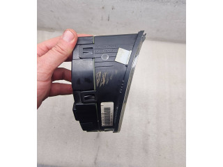 Поршень Спидометр (приборный щиток)  81117764  Audi A8 S8 D2 4D  