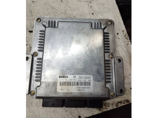 Řídící jednotka 8200233343, 0281011087   Volvo S40, V40 2003