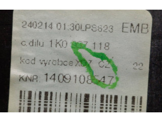   Pojistková skříňka 1K0937118, 1K0937132   Skoda Superb B6 (3T) 2014