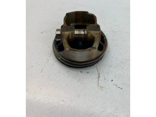 Píst A1570300517, A157030051764   Mercedes-Benz GLE AMG (W166 - C292)  pro benzínový motor 6.3  