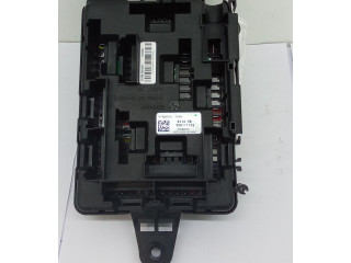   Pojistková skříňka 92611103, 6114V8   BMW 1 F20 F21 2013