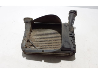 Интеркулер  7L6145804A   Volkswagen Touareg II 