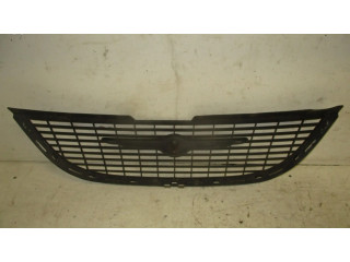 Передняя решётка Chrysler Grand Voyager IV 2001-2007 года 4857522AA      