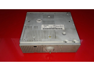 Радио/ проигрыватель CD/DVD / навигация