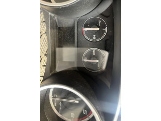 Přístrojová deska  Alfa Romeo Giulietta 2010 50516478  