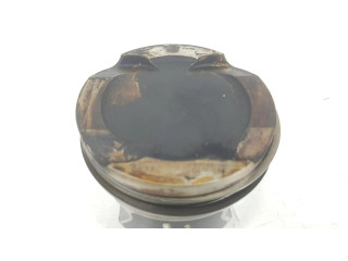  Поршень с шатуном  11258637807, 1212CD  BMW 7 G11 G12 для бензинового двигателя 