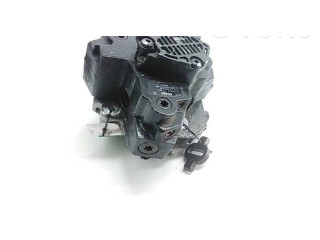Vstřikovací čerpadlo 8689590   Volvo XC70    D5244T 