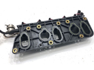 Топливная рампа 071133317A   Volkswagen Bora  