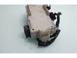   Pojistková skříňka 91840W, 701080071   Mitsubishi Pajero 2008