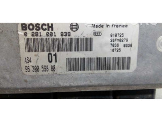 Řídící jednotka 9630059880, 0281001839   Peugeot 106 2001