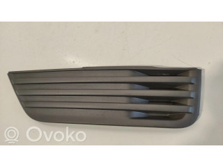 Нижняя решётка (из трех частей) Ford Focus 2004-2010 года 4M5119953BE, DN13698N      