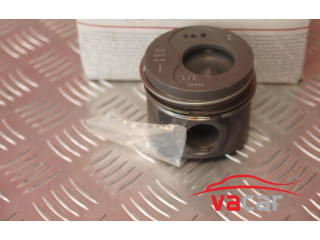 Píst 028107065BT   Audi A6 S6 C4 4A     