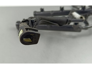 Топливная рампа 05281428AA   Jeep Grand Cherokee WL  