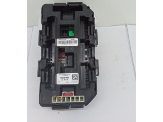   Pojistková skříňka 922487904, 6114V7   BMW 1 F20 F21 2013